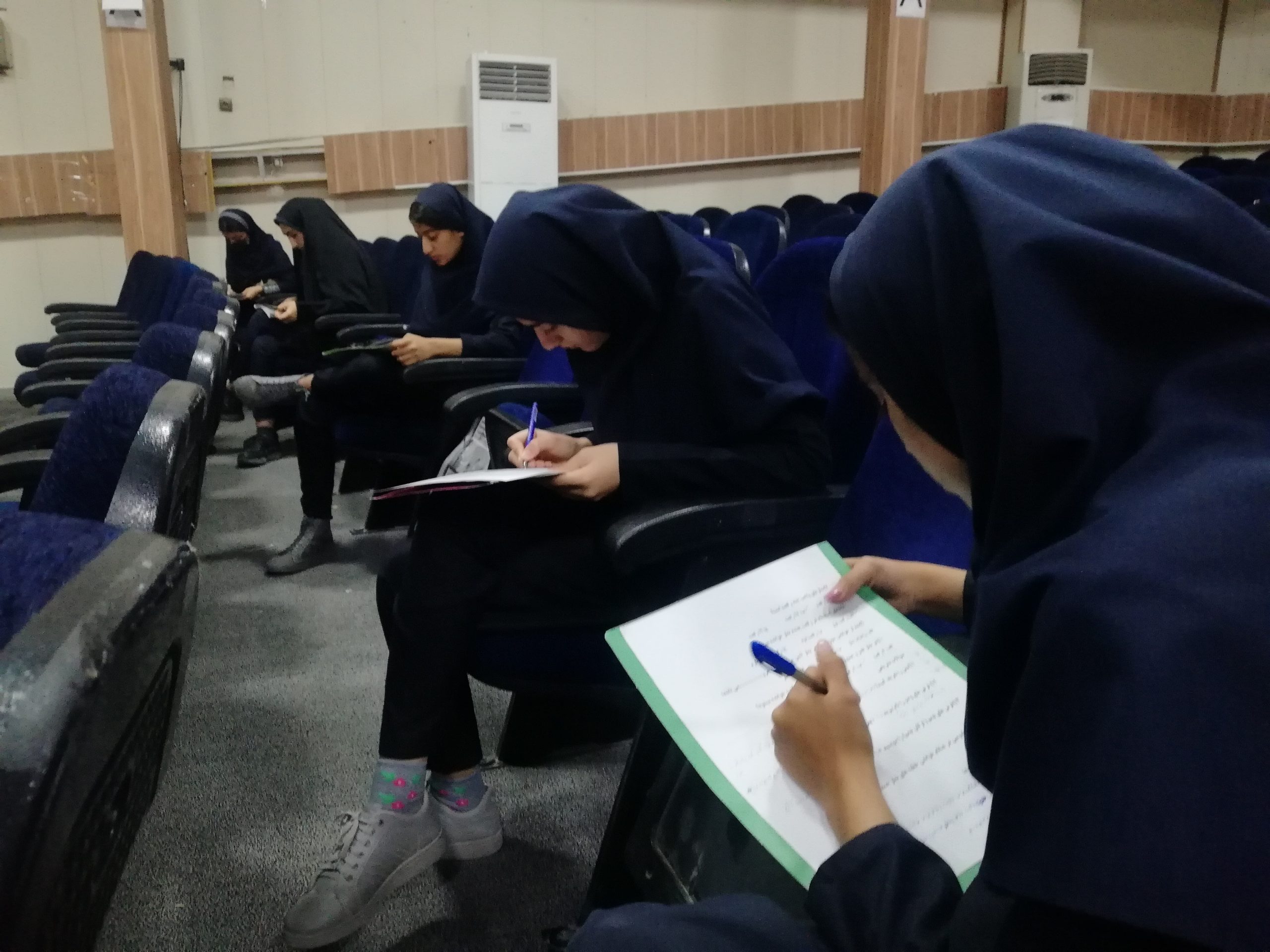 برگزاری مرحله شهرستانی مسابقات قرآن و عترت دانش آموزی در بستک