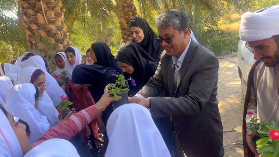 اردوی یک روزه دانش آموزان در مزارع کشاورزی بستک