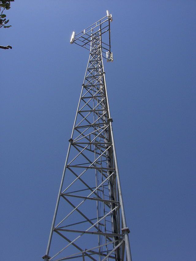 خدمات دهی نامناسب ایرانسل و همراه اول در کوخرد بستک خدمات دهی نامناسب ایرانسل و همراه اول در کوخرد بستک