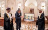 رونمایی از تمبر یادبود  منقش به مسجد جامع بستک توسط وزیر خارجه ایران و عمان